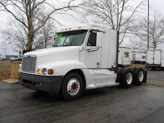 1999 FREIGHTLINER CENTURY CLASS Cincinnati OH 45241 Photo #0024621D