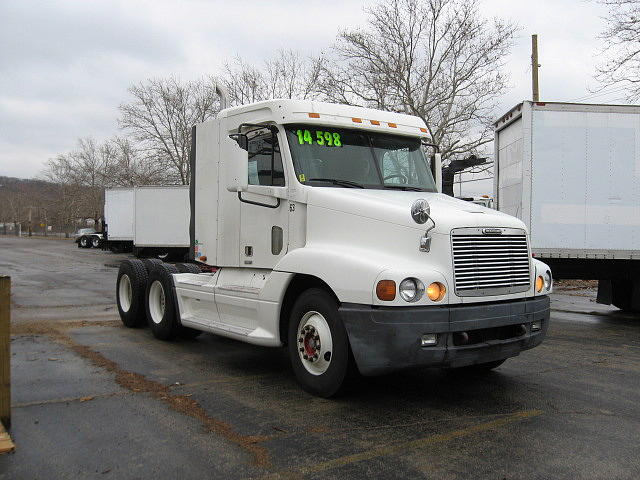 1999 FREIGHTLINER CENTURY CLASS Cincinnati OH 45241 Photo #0024621D