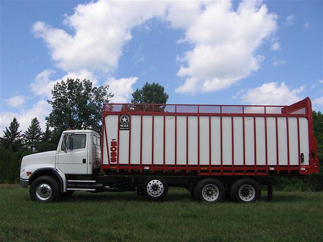 1999 FREIGHTLINER FL-112 Wittenberg WI 54499 Photo #0024623A