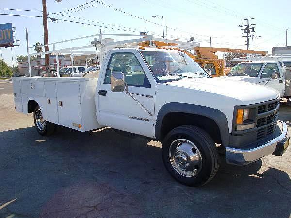 2000 CHEVROLET 3500HD North Hills CA 91343 Photo #0024660A