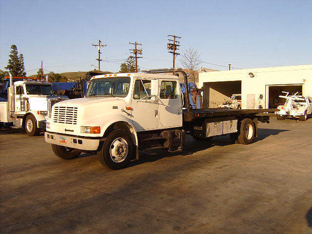 2000 INTERNATIONAL 4700 Whittier CA 90601 Photo #0024706A