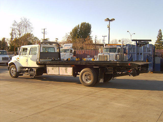 2000 INTERNATIONAL 4700 Whittier CA 90601 Photo #0024706A