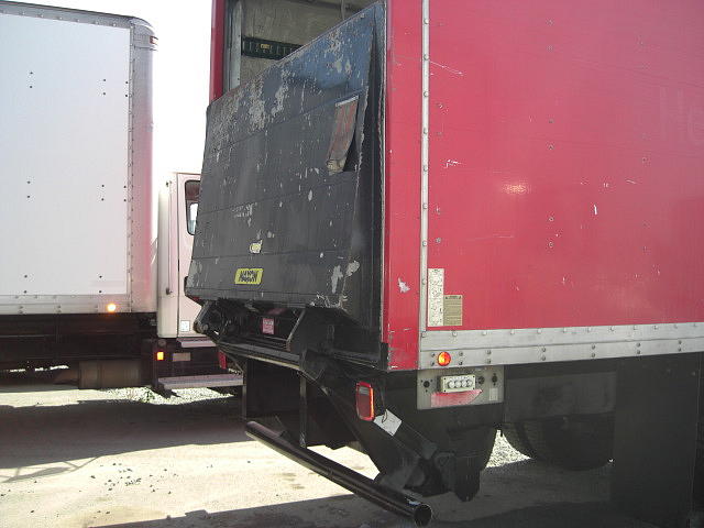 2001 FREIGHTLINER FL-70 San Diego CA 92154 Photo #0024751A