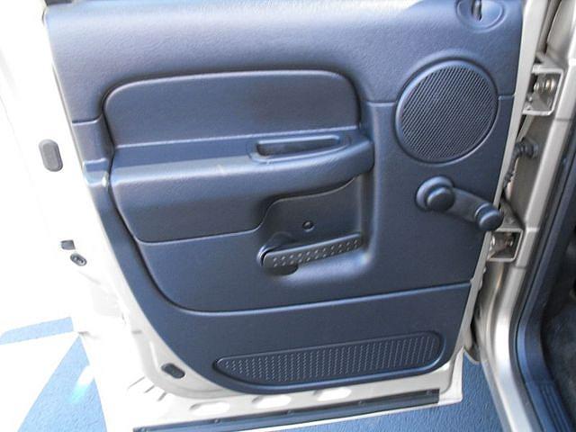 2002 DODGE RAM 1500 CREW Island Park NY 11558 Photo #0024820A