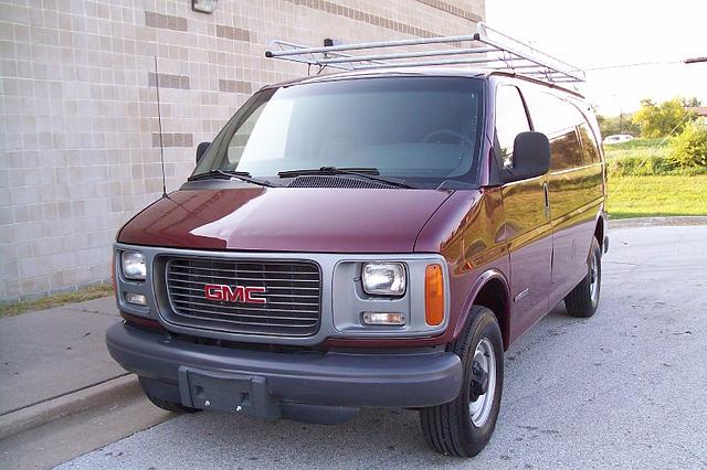 2002 GMC SAVANA 2500 Moline IL 61265 Photo #0024836A