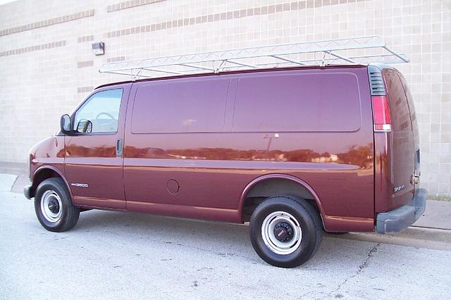 2002 GMC SAVANA 2500 Moline IL 61265 Photo #0024836A