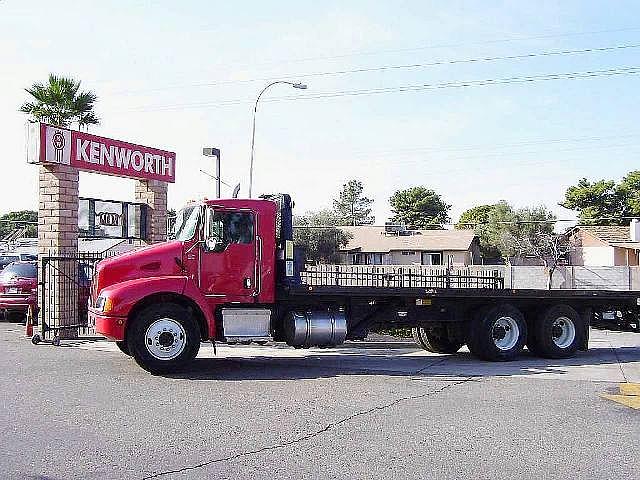 2003 KENWORTH T300 Montebello CA 90640 Photo #0024923A