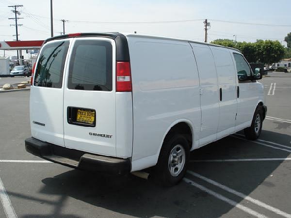 2004 CHEVROLET 1500 EXPRESS V North Hills CA 91343 Photo #0024936A