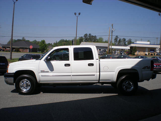 2004 CHEVROLET 2500HD Burlington NC 27215 Photo #0024937A