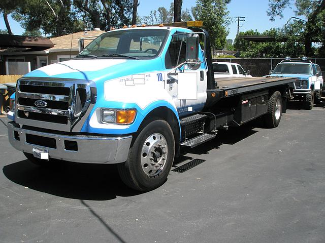 2004 FORD F750 Escondido CA 92026 Photo #0024963J