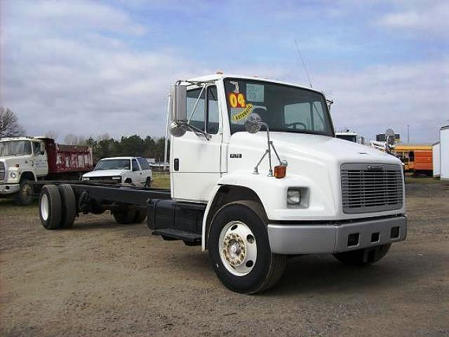 2004 FREIGHTLINER FL-70 Lonoke AR 72086 Photo #0024970A