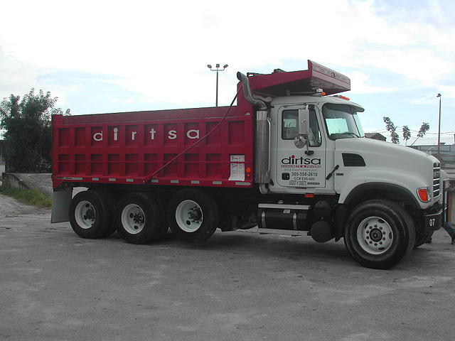 2004 MACK CV713 Hialeah FL Photo #0025028A