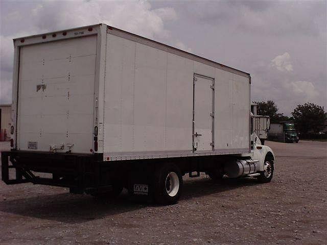 2005 KENWORTH T300 Daytona Beach FL 32119 Photo #0025104A