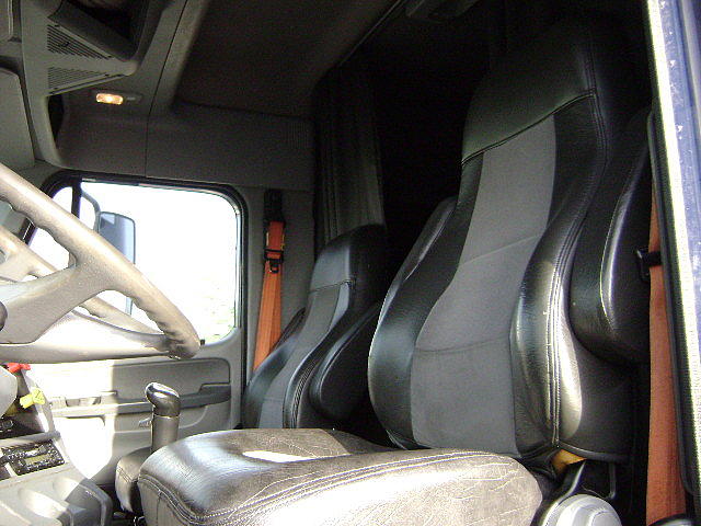 2006 FREIGHTLINER CL12042ST Houston TX 77013 Photo #0025174Q