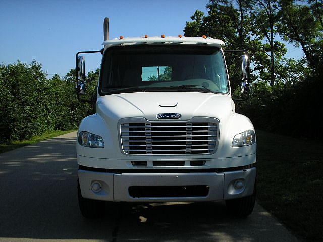 2006 FREIGHTLINER M2106 Cincinnati OH 45241 Photo #0025177H