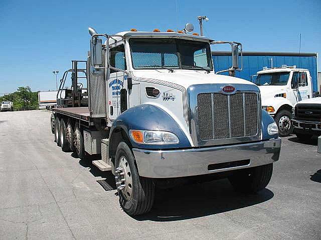 2006 PETERBILT 335 Cincinnati OH 45241 Photo #0025220D