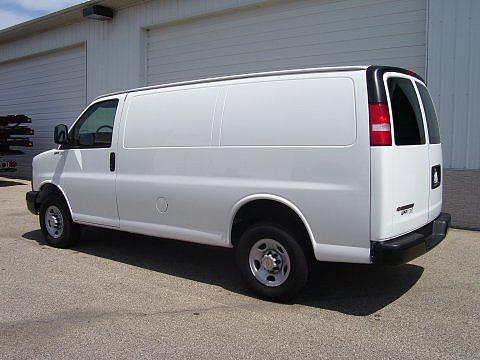 2007 CHEVROLET 2500 EXPRESS V Waterford WI 53185 Photo #0025242A