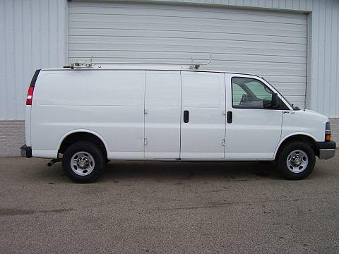 2008 CHEVROLET 2500 EXPRESS V Waterford WI 53185 Photo #0025339G