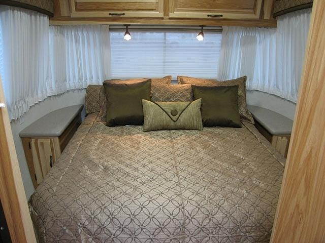 2010 AIRSTREAM CLASSIC LIMITED 27 FB QU Lakewood NJ 08701 Photo #0025857A