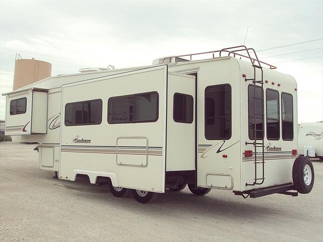 2000 COACHMEN ROYAL 325RLS Krum TX 76249 Photo #0025956A