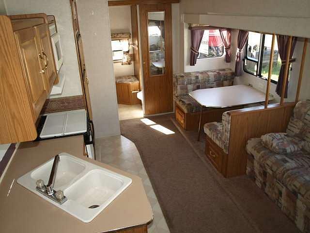 2000 JAYCO EAGLE 277 Wayland MI 49348 Photo #0026152A