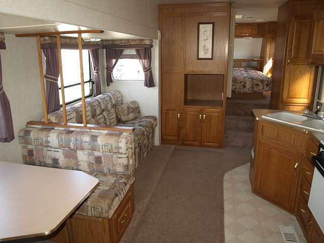 2000 JAYCO EAGLE 277 Wayland MI 49348 Photo #0026152A