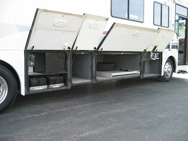 2000 WINNEBAGO ULTIMATE ADVANTAGE 38 K Rockford IL 61103 Photo #0026350A