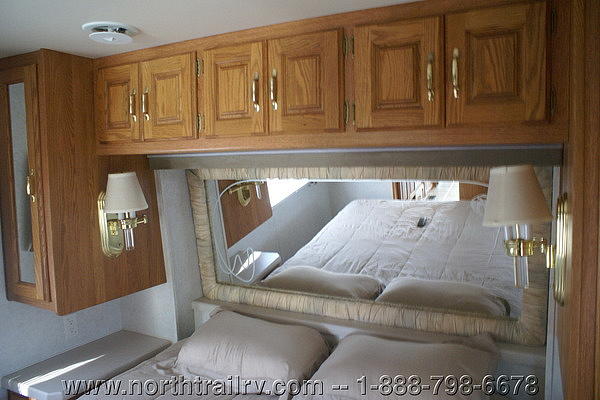 1998 HOLIDAY RAMBLER ENDEAVOR 37 Ft Myers FL 33905 Photo #0027010H