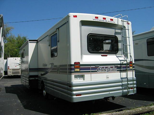 1998 WINNEBAGO CHIEFTAIN 34 Y Rockford IL 61103 Photo #0027117G