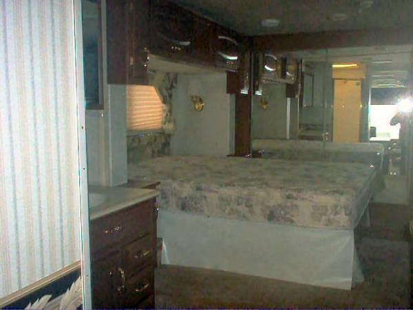 1999 Newmar KOUNTRY AIRE 38KSWB Andover KS 67002 Photo #0027399A