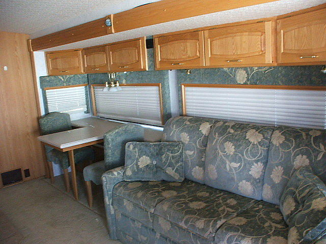 2003 WINNEBAGO ULTIMATE ADVANT 40K Katy TX 77494 Photo #0027623A