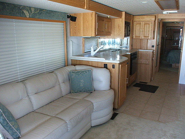 2003 WINNEBAGO ULTIMATE ADVANT 40K Katy TX 77494 Photo #0027623A