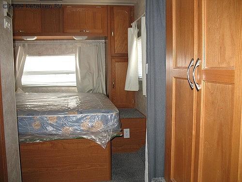 2004 COACHMEN CAPTIVA 29FKS Hiawatha IA 52233 Photo #0027662A