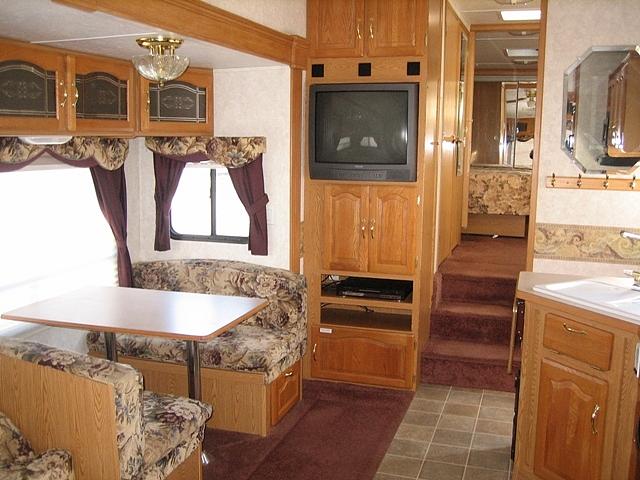 2004 KEYSTONE MONTANA 3255 Auburn Hills MI 48326 Photo #0027895A