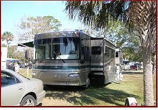 2004 WINNEBAGO Journey East Thompson CT Photo #0028008B