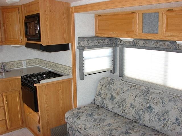 2004 WINNEBAGO MINNIE 29B 2 SLD Tucson AZ 85706 Photo #0028011A