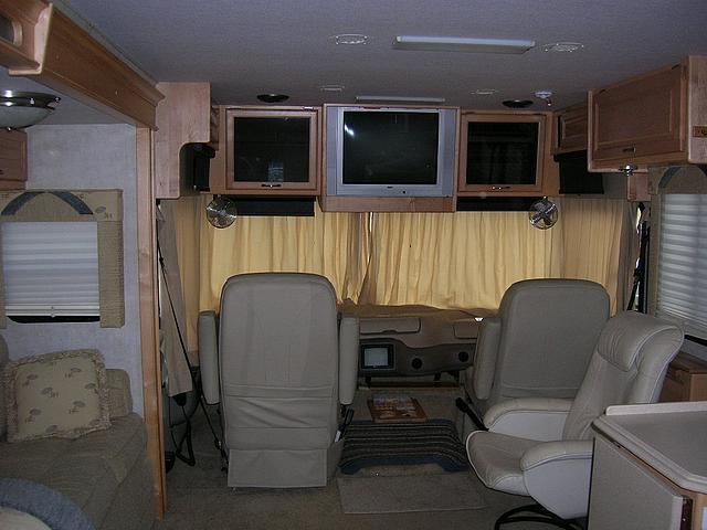 2005 NATIONAL RV DOLPHIN 5375 Rapid City SD 57702 Photo #0028546A