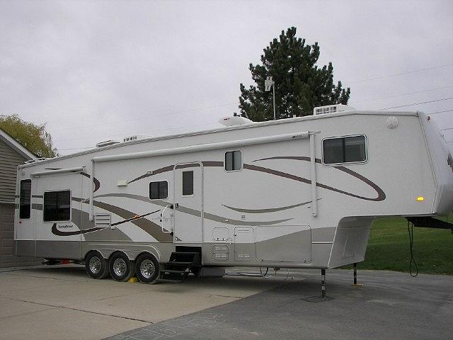 2005 SUNNYBROOK Titan 38BWQS ortonville MI Photo #0028598A