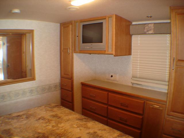 2005 WINNEBAGO ADVENTURE M38J Harker Heights TX 76548 Photo #0028620J