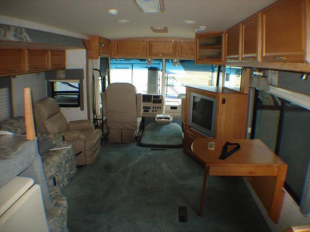 2005 WINNEBAGO ADVENTURE M38J Harker Heights TX 76548 Photo #0028620J