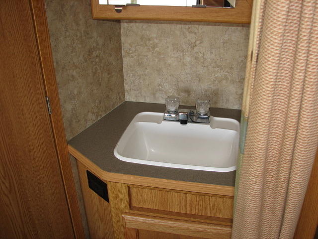 2007 WINNEBAGO CHALET 24VR Mesa AZ 85213 Photo #0030300A