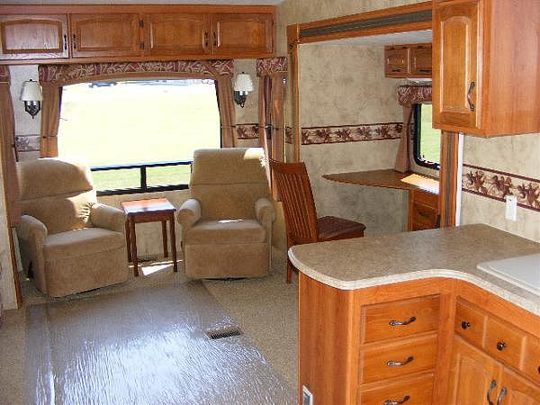 2008 Coachmen 332 RLTS Russellville AR 72802 Photo #0030424A