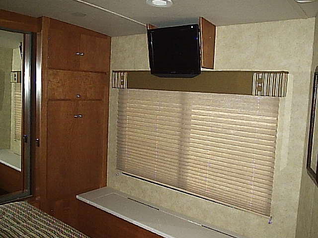 2008 WINNEBAGO DESTINATION 39W Holiday FL 34691 Photo #0032028A