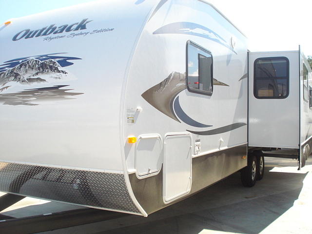 2010 KEYSTONE OUTBACK 290RLS Rockport TX 78382 Photo #0032399A