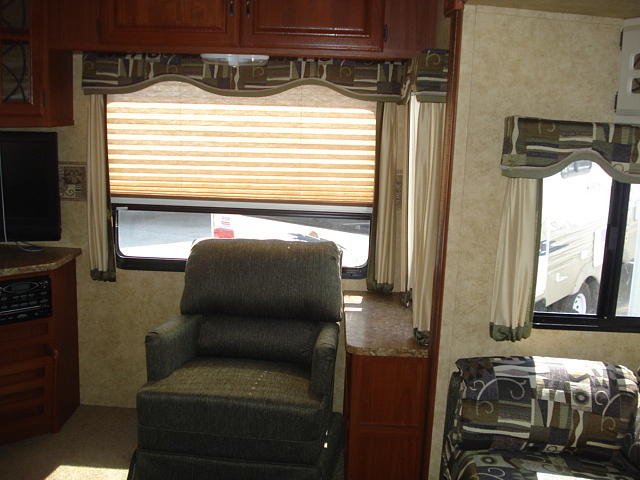 2010 KEYSTONE OUTBACK 290RLS Rockport TX 78382 Photo #0032399A