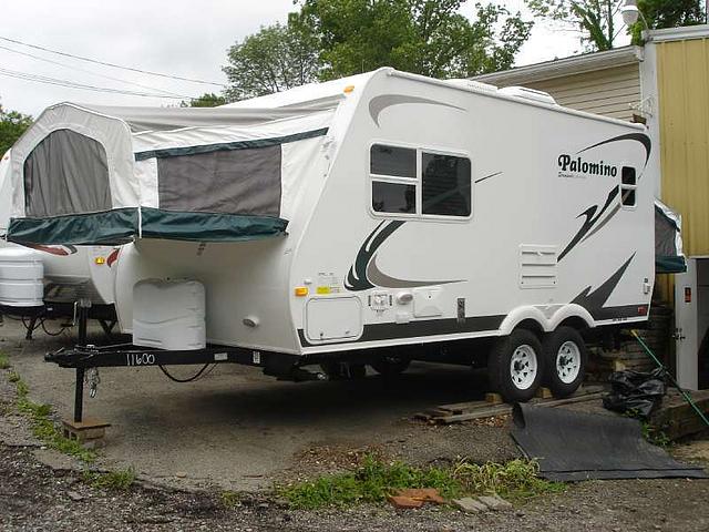 2010 PALOMINO STAMPEDE S-195SD Murrysville PA 15668 Photo #0032922A