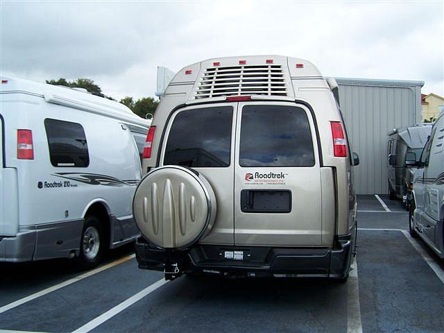 2010 ROADTREK MOTORHOME 210 VERSATILE Nokomis FL 34275 Photo #0032963A