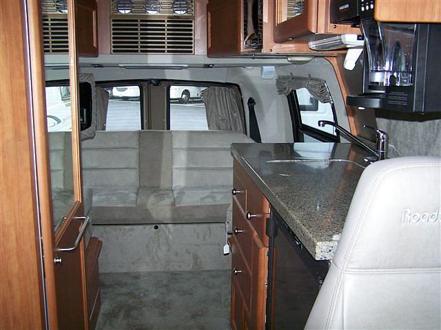 2010 ROADTREK MOTORHOME 210 VERSATILE Nokomis FL 34275 Photo #0032963A