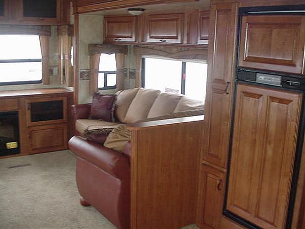 2010 Jayco 35RLTS DESIGNER Cogan Station PA 17728 Photo #0033156C