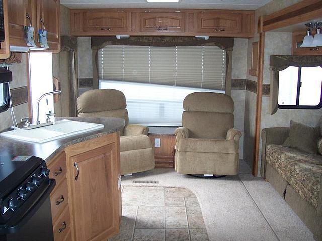 2010 JAYCO EAGLE 320RLDS Ashland KY 41102 Photo #0033208A